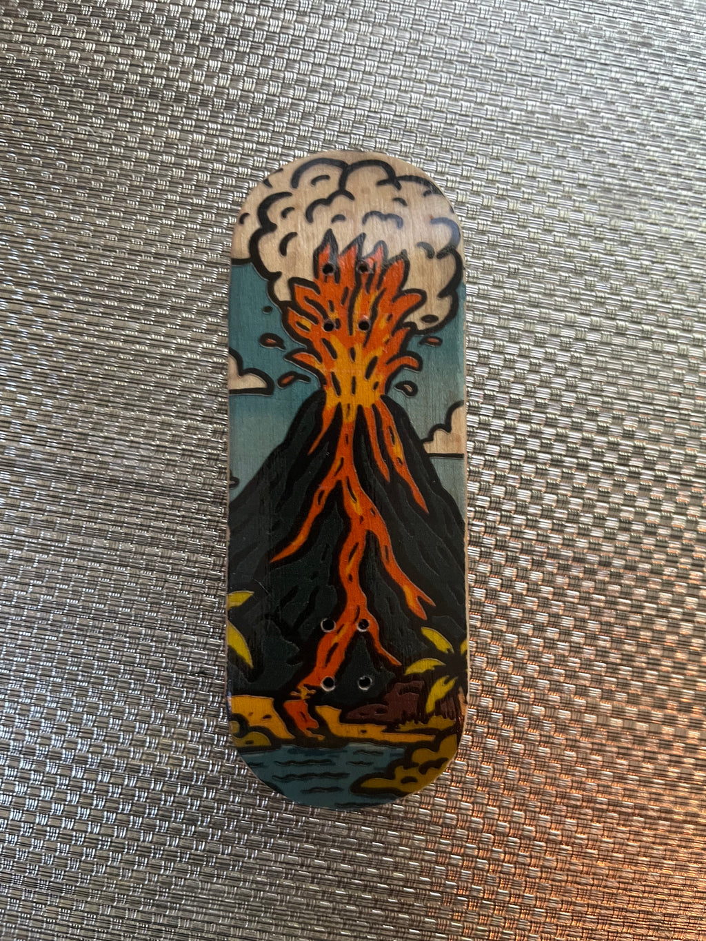 Graphic deck - Volcano 1