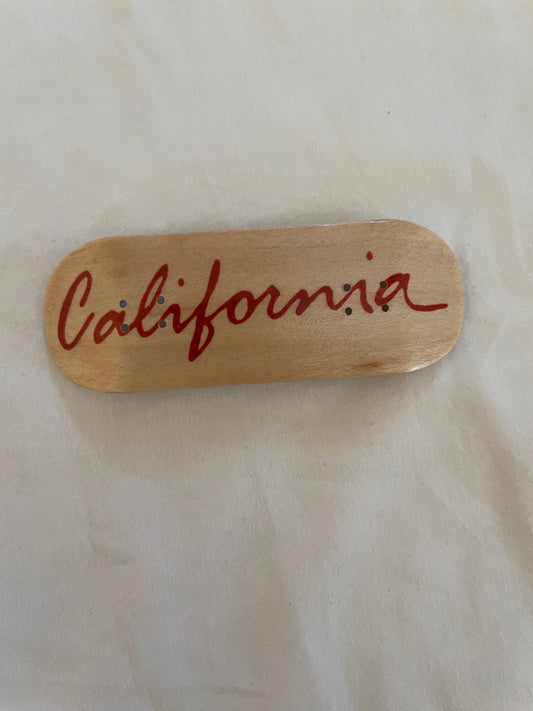 Graphic deck - Cursive California (Red)